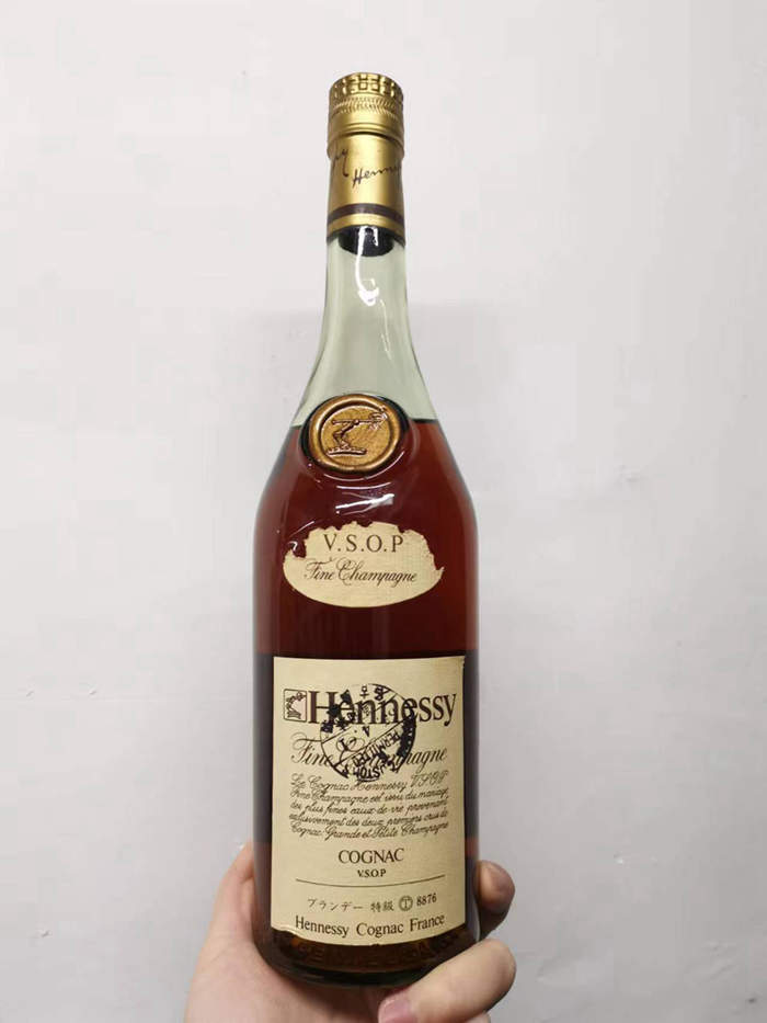 【年代的味道】80年代中期 Hennessy 轩尼诗 长斧 VSOP 白兰地 金头,青瓶