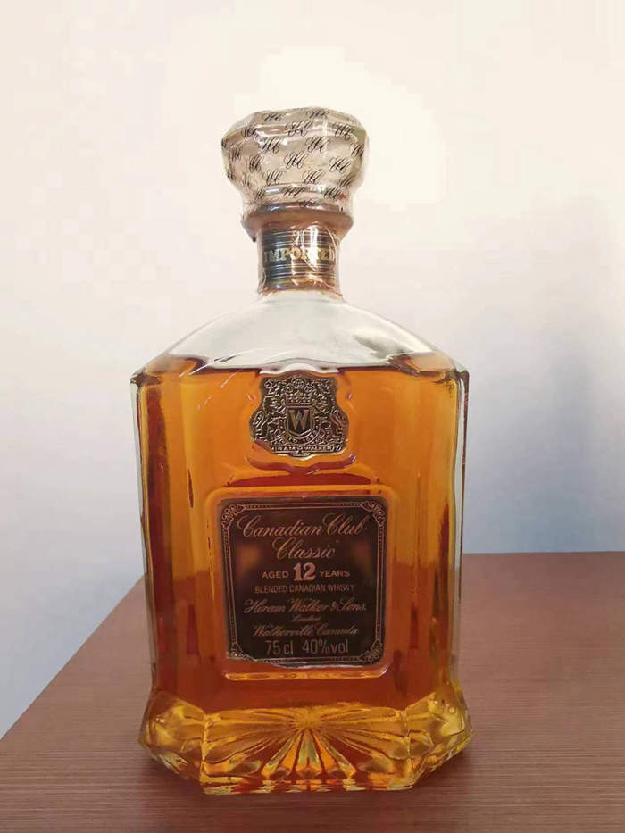 1979年 加拿大俱乐部 12年威士忌 酒香细腻，清纯卓越