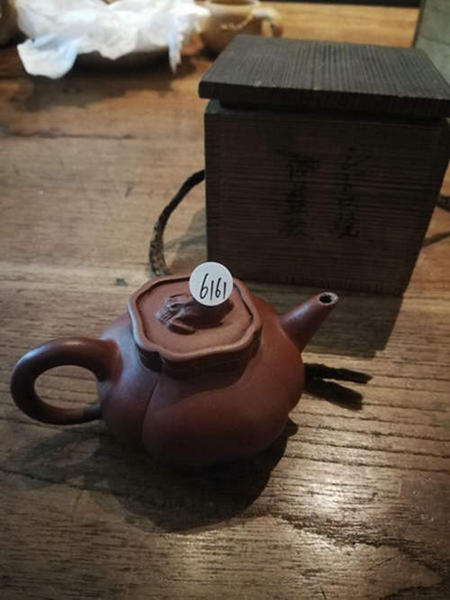 【完美品】清晚期 朱泥 孟臣 狮球小品 老紫砂壶 容量只有50ml，适合老玩家。懂行的来询
