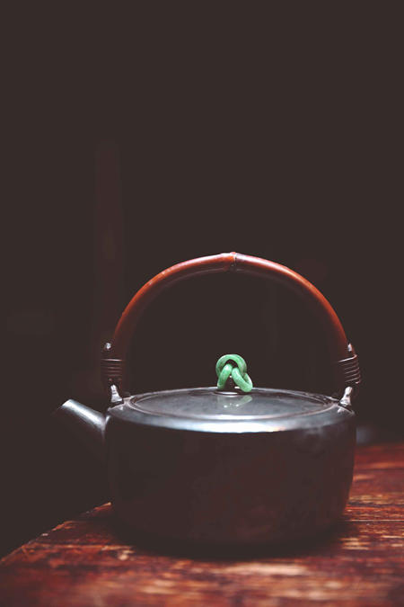 日本 大正甲子初春，界府*庄，竹云斋造之 三环玉摘 老银壶